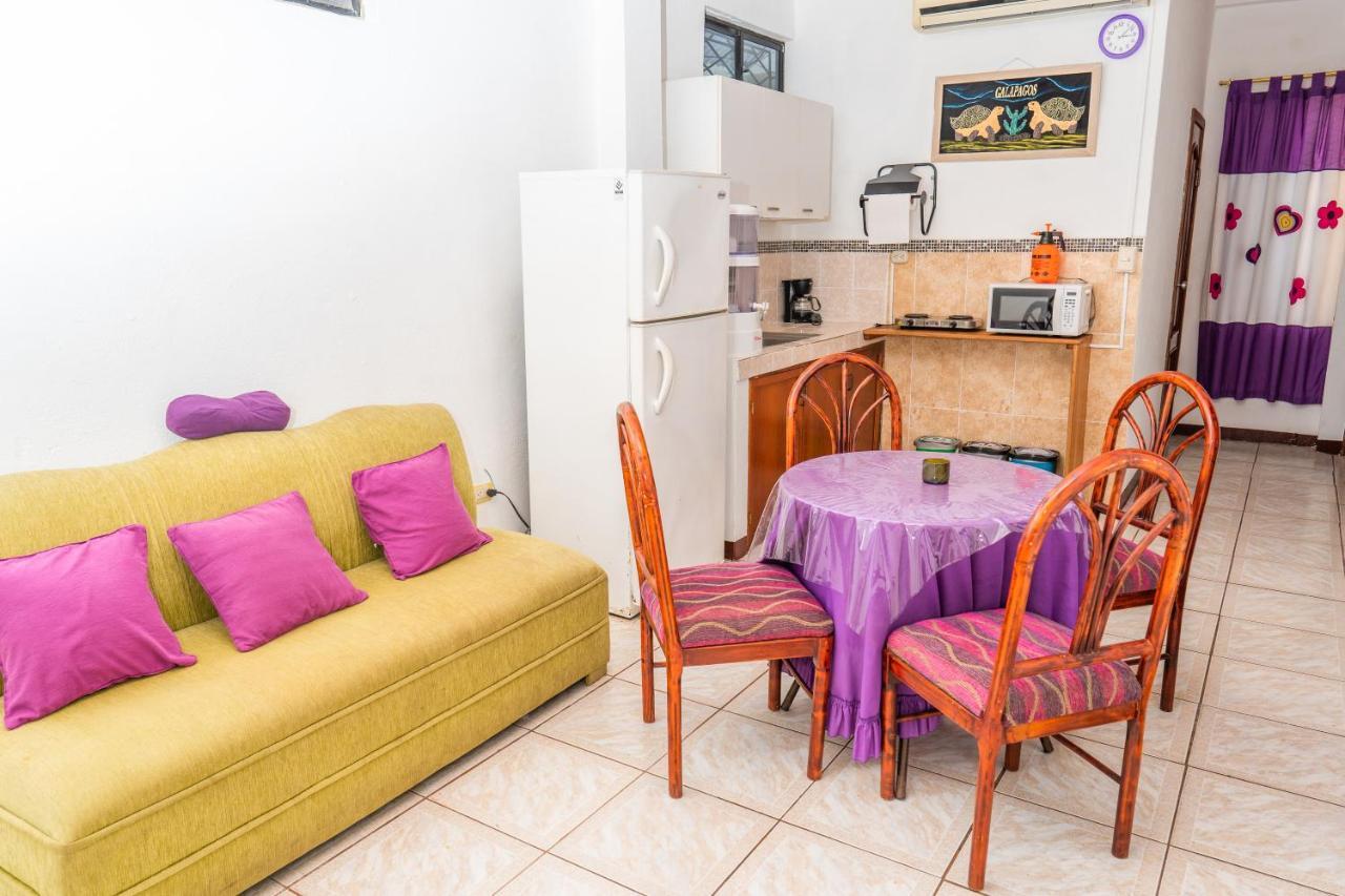Tintorera Guest House Puerto Ayora  Luaran gambar