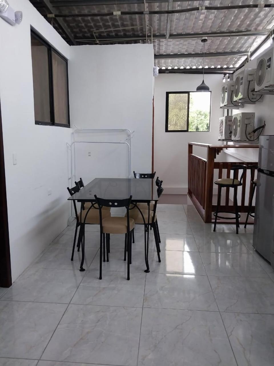 Tintorera Guest House Puerto Ayora  Luaran gambar