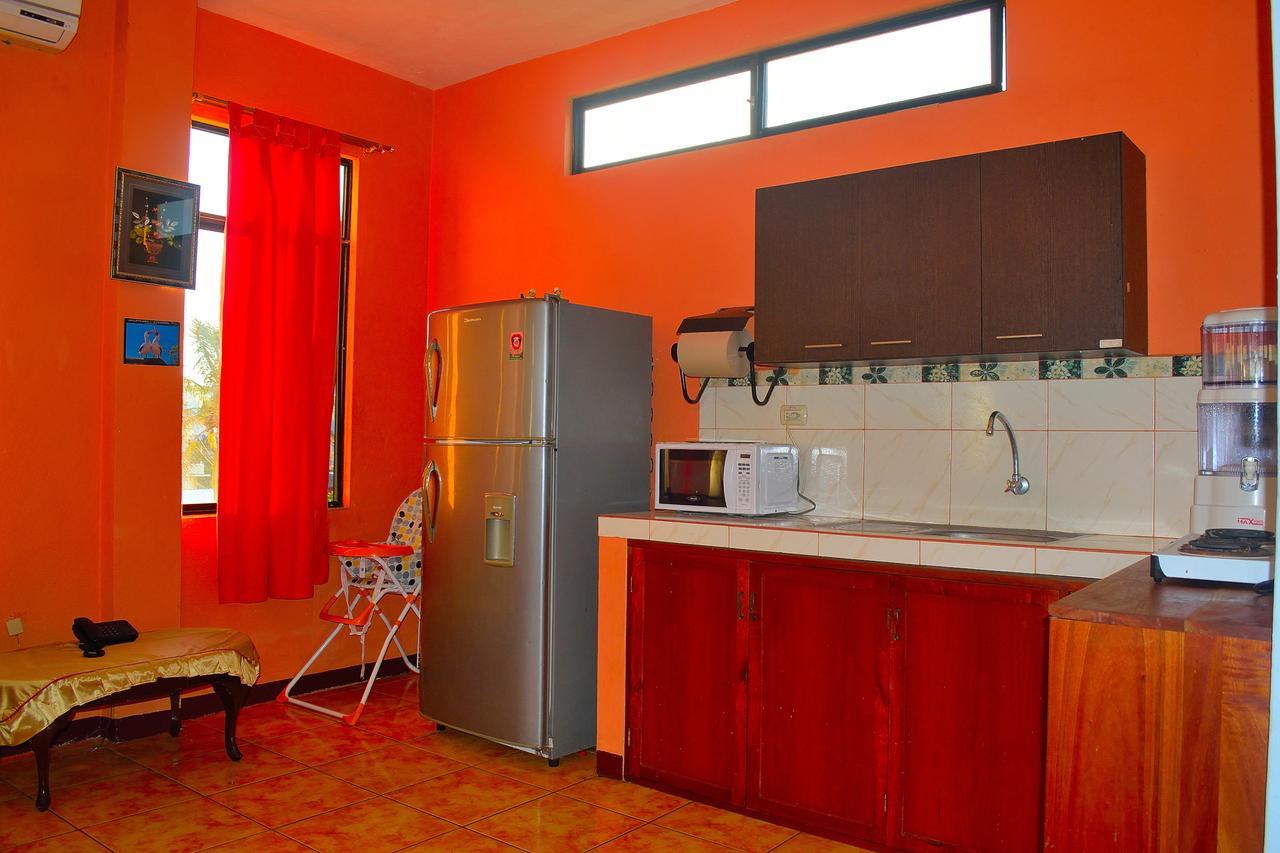 Tintorera Guest House Puerto Ayora  Luaran gambar