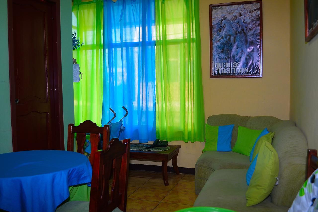 Tintorera Guest House Puerto Ayora  Luaran gambar
