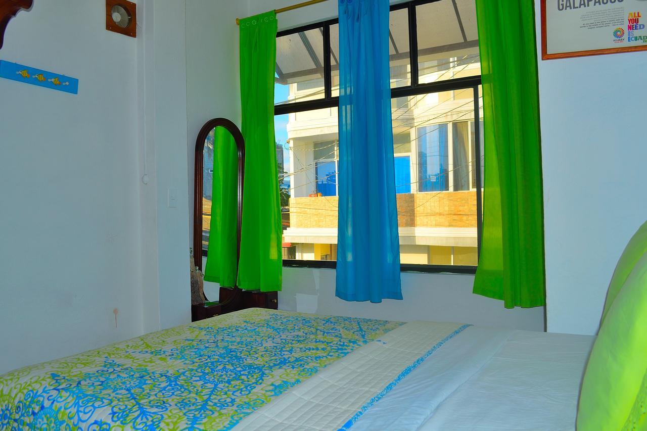 Tintorera Guest House Puerto Ayora  Luaran gambar