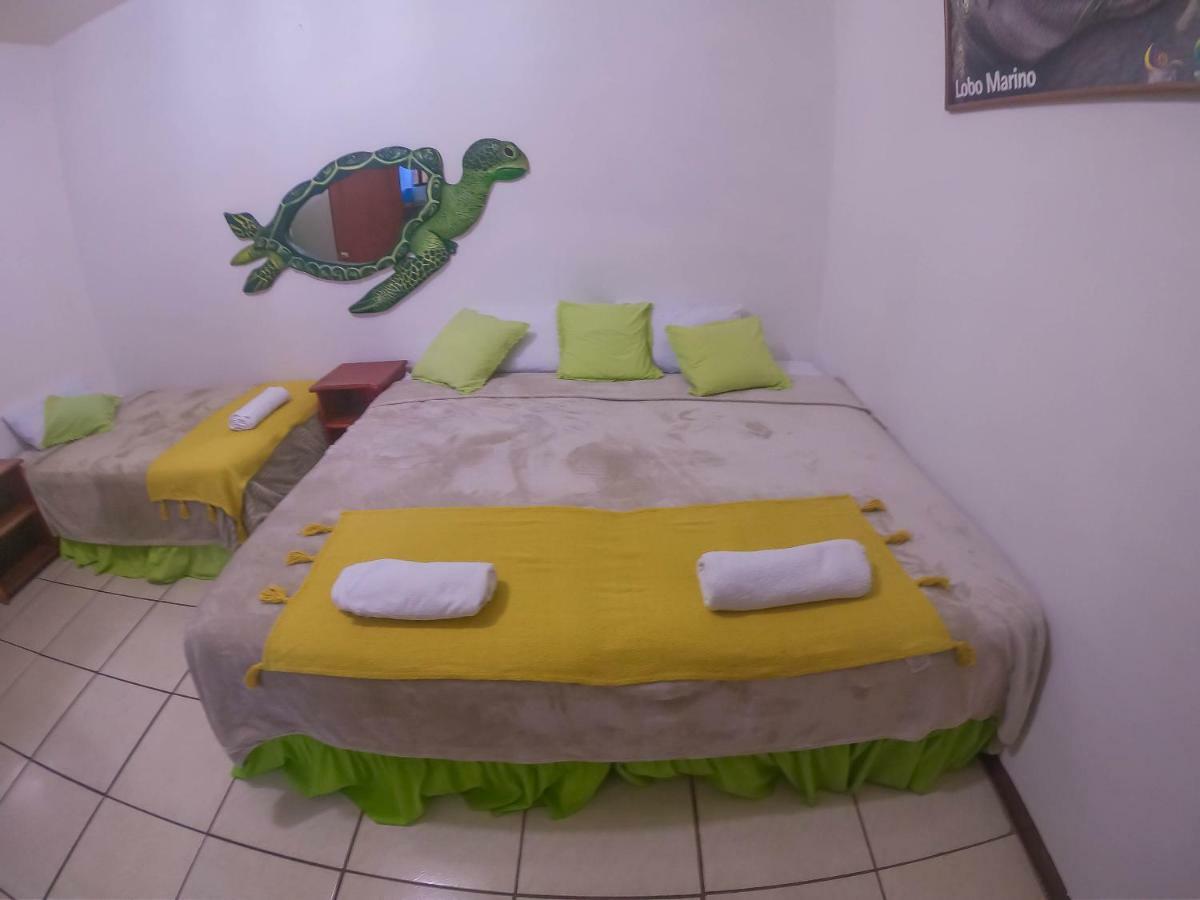Tintorera Guest House Puerto Ayora  Luaran gambar